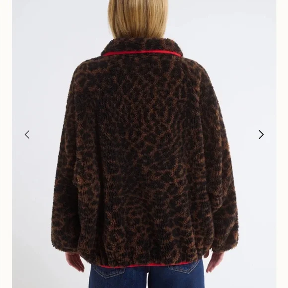 Rumored Brown Teddy Jacket with Red Details - Picture 6 of 12